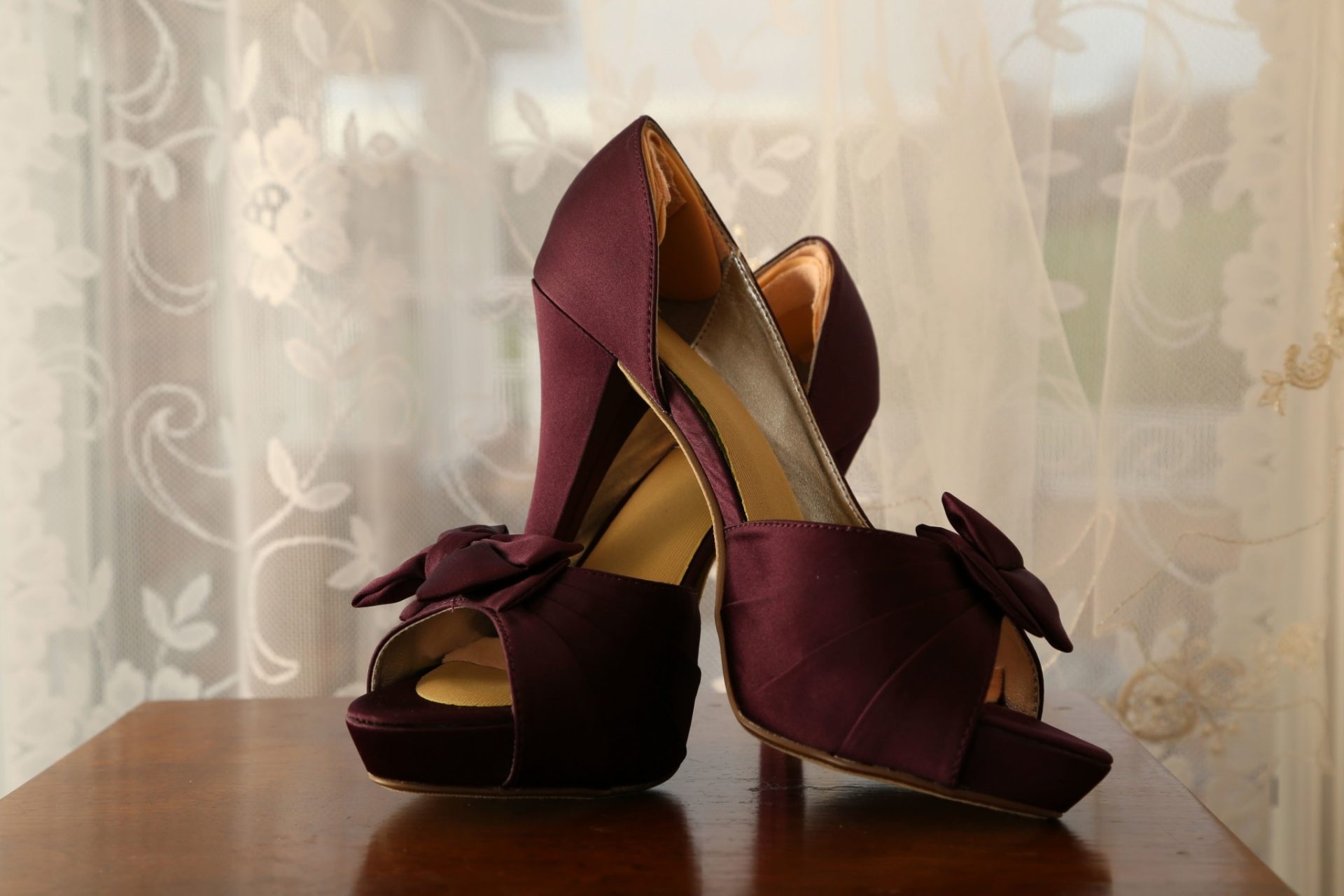 bride shoes for fall wedding